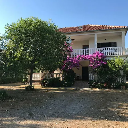 Apartman Mila Apartment