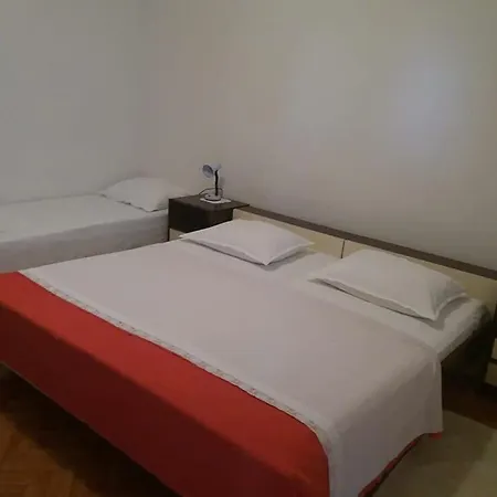 Apartment Apartman Mila *